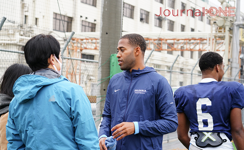 アメリカンフットボール Japan U.S. DREAM BOWL 2023 アイビー・リーグ（Ivy League）のオールスターチーム WR Coach Jerry Taylor-Journal-ONE撮影