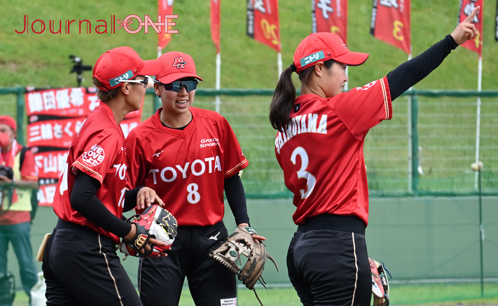 女子ソフトボール JDリーグ交流戦 予備節 トヨタレッドテリアーズ 好救援で13勝目を挙げた後藤希友投手-Journal-ONE撮影