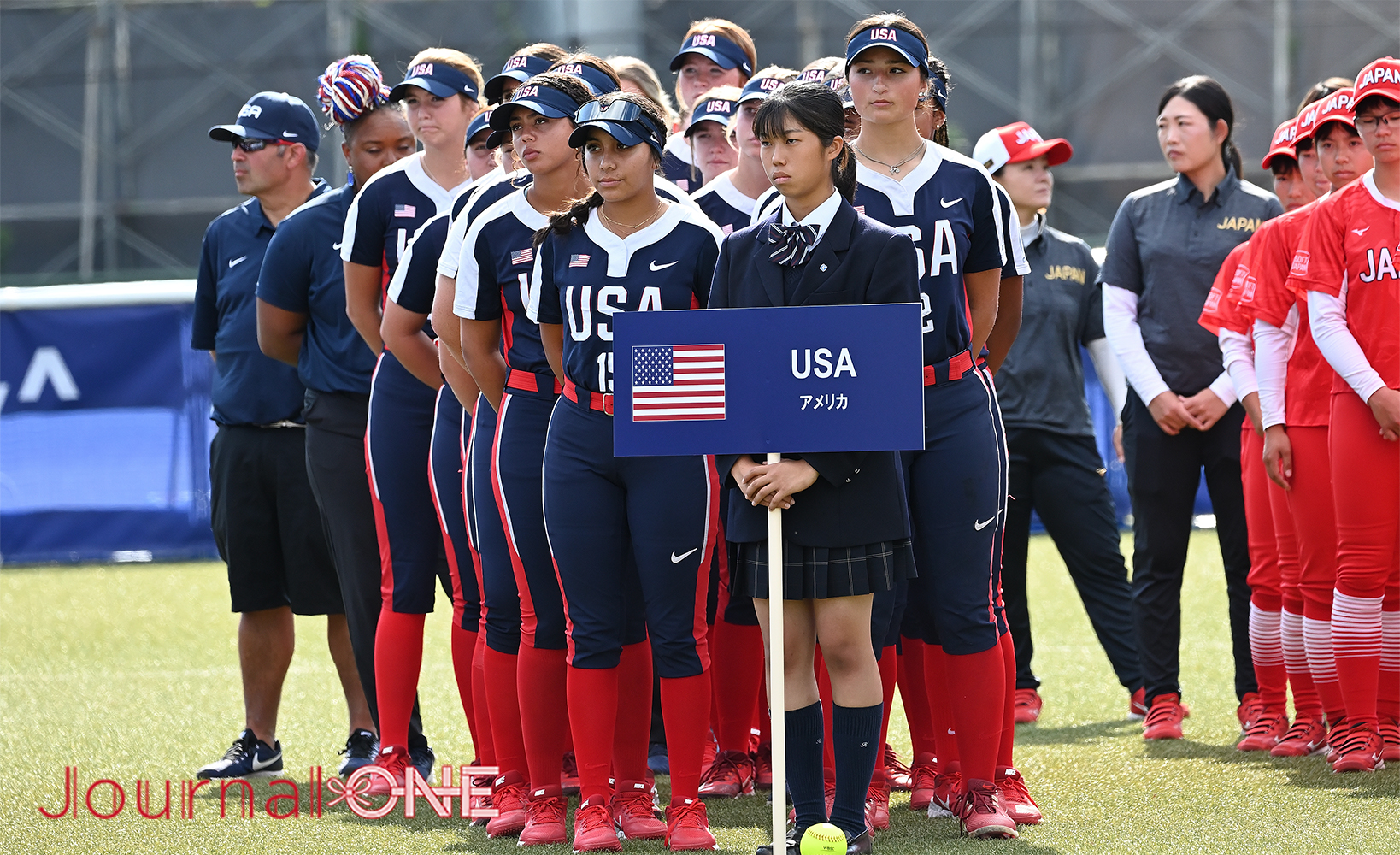 女子ソフトボールU15ワールドカップ| 開会式に整列するU15アメリカ代表の凜々しい姿-Journal-ONE撮影