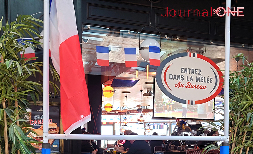 ラグビーW杯フランス大会| リヨンのベラージュ広場にある広大なファンゾーン近くにはテレビ観戦できるレストランなどラグビー色に染まるリヨンの街中-Journal-ONE撮影
