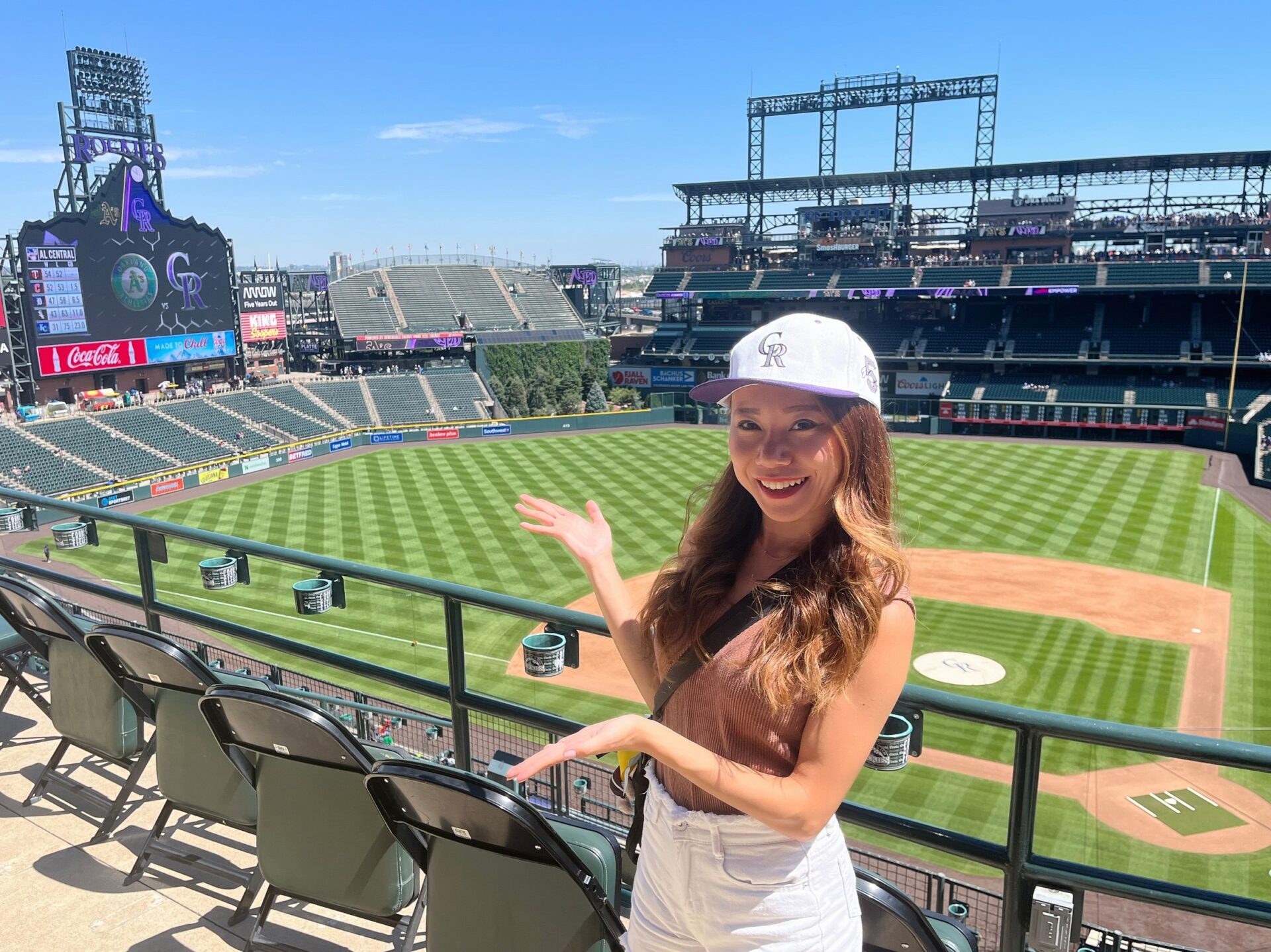 チアダンサーのMinoriさん | NBA Denver Nuggetsのトライアウト前にMLB Colorado Rockiesの野球観戦-ご本人提供