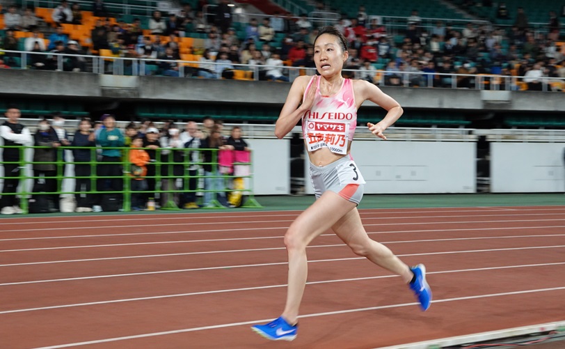 Journal-ONE | 気迫に満ちたレースを展開する五島莉乃。日本選手権女子10000ｍ初優勝