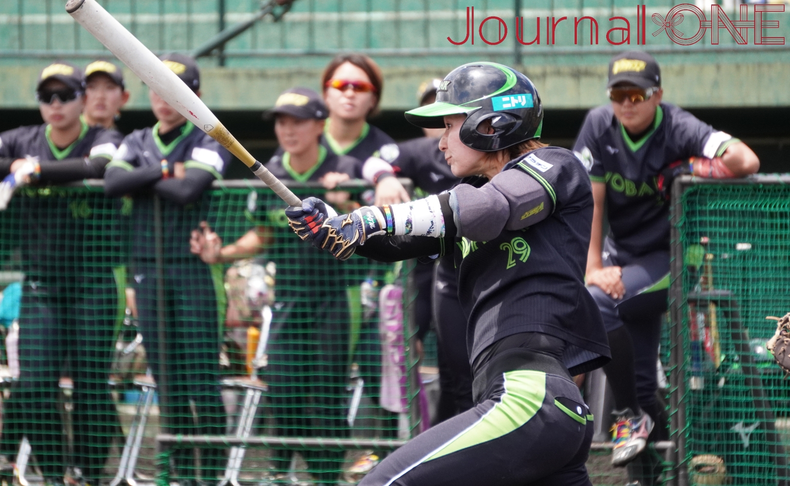 Journal-ONE | JDリーグ ソフト 日立vs伊予銀行 チーム唯一の安打を放ち気を吐いた辻井美波（伊予銀行）