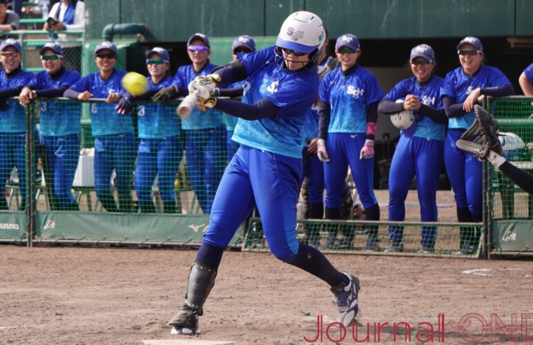 Journal-ONE | ソフトボール JDリーグ 交流戦 太陽誘電vsSGH SGHの中川彩音はこの日2本目の特大ソロを放つ