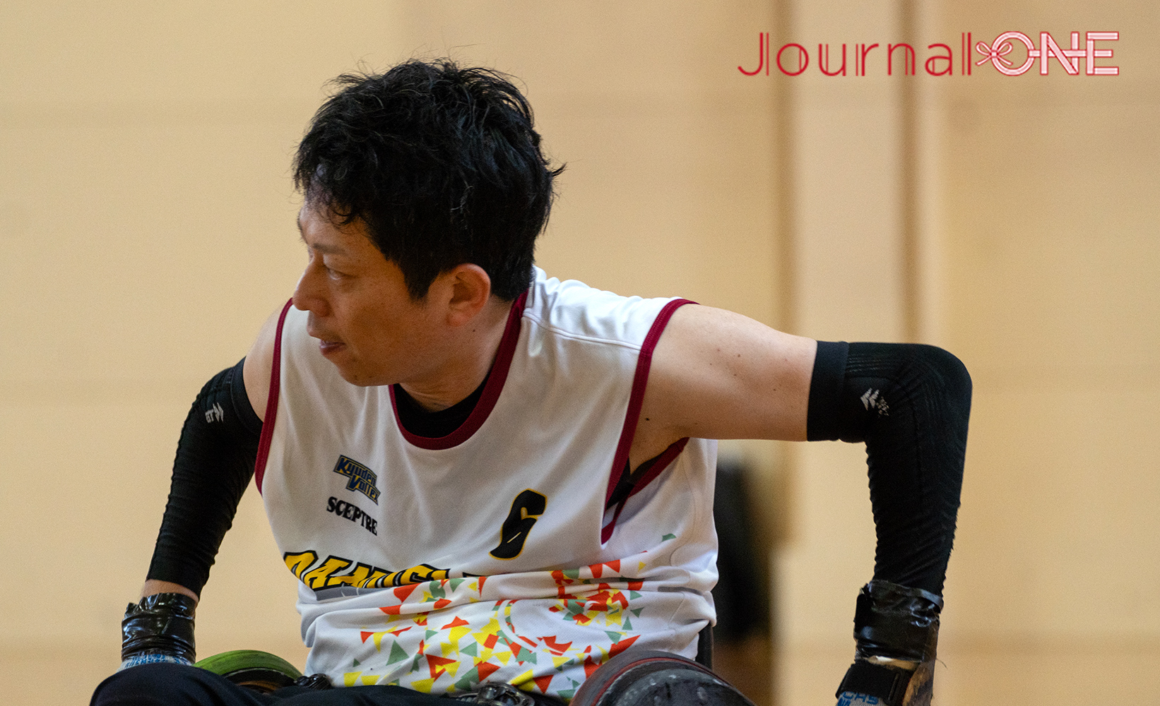 Journal-ONE | パリパラ応援企画 車いすラグビークラブチームのFukuoka DANDELIONの練習でディフェンスする工棟透選手-Journal-ONE撮影