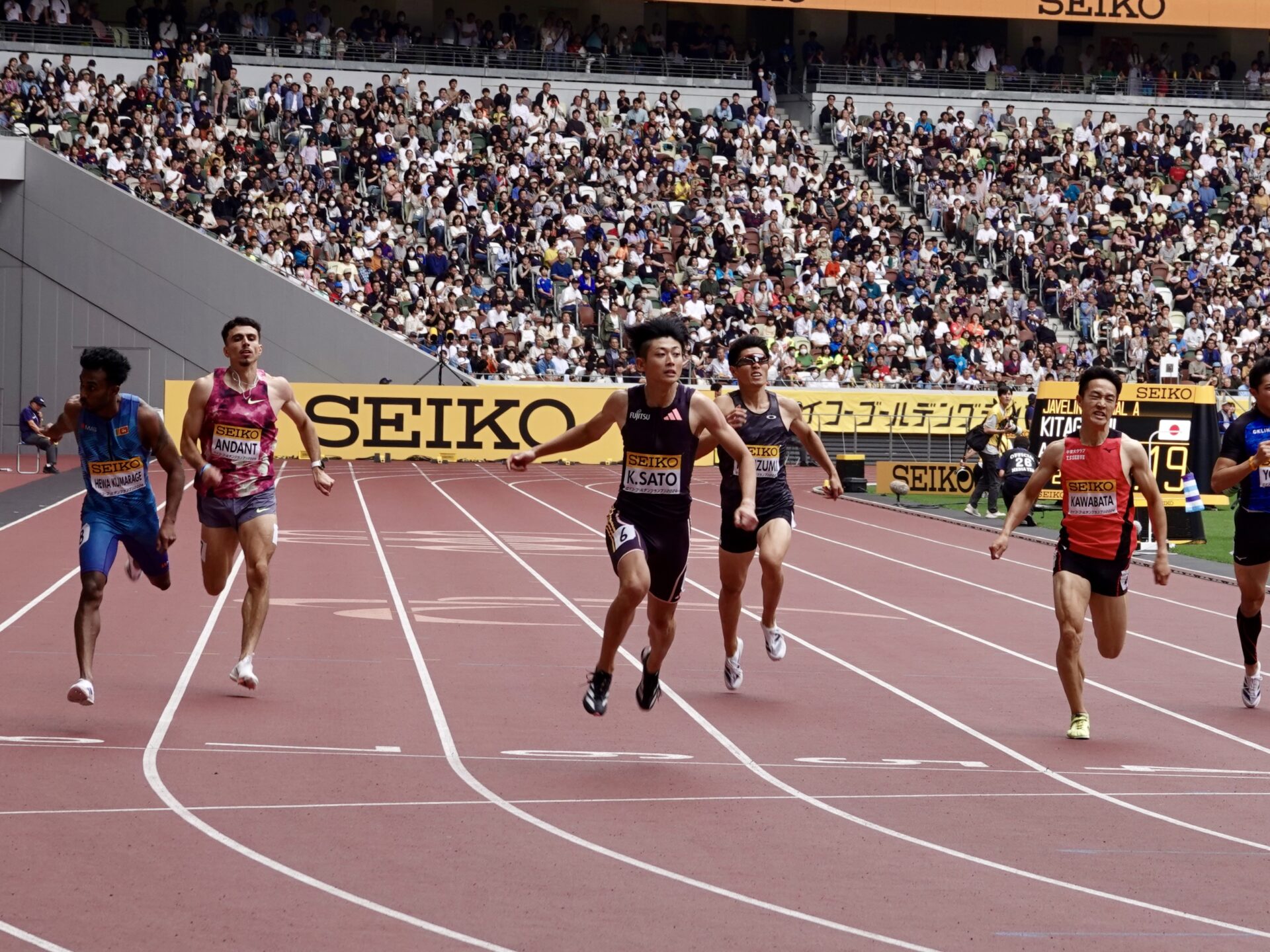 Journal-ONE | セイコーゴールデングランプリ男子400ｍで佐藤拳太郎（左から3人目）が今季日本最高で制した-児玉育美撮影