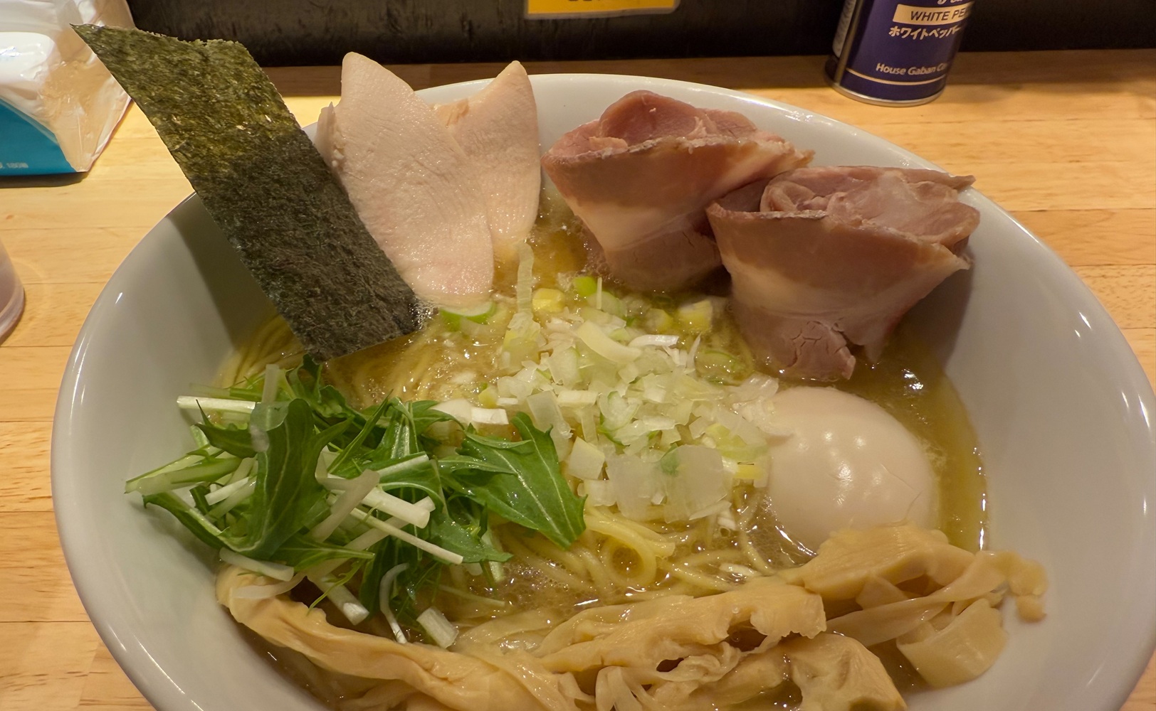 麺屋 れんしんのラーメン-斉藤健仁撮影