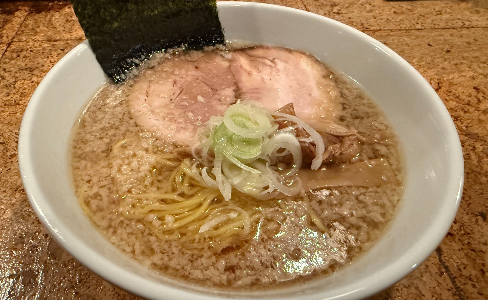 きくちひろきもオススメのラーメンだ-斉藤健仁撮影