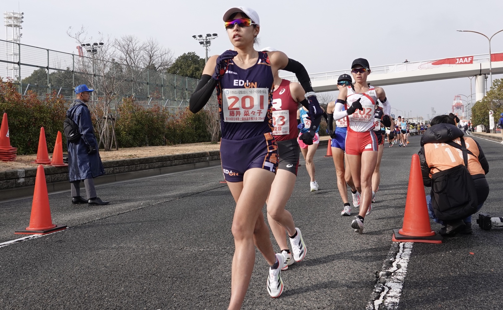 序盤から先頭に立った藤井は、5km以降を独歩。最後の5kmは21分26秒にペースを上げて押しきった-児玉育美撮影