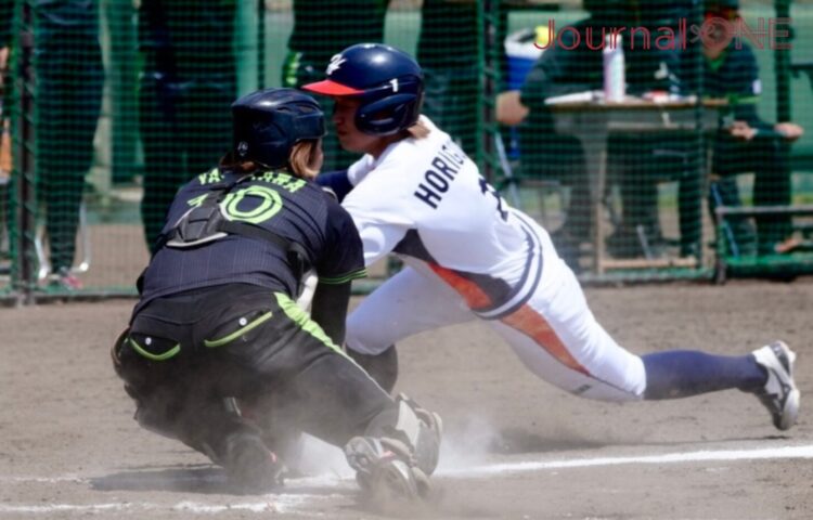 1点を巡り本塁上でのクロスプレーが多発した伊予銀行vs日立の一戦∸Journal-ONE撮影