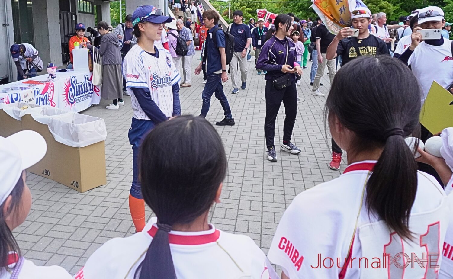 杉浦穂花選手の温かい挨拶に小学生たちの顔もほころんだ-Journal-ONE撮影