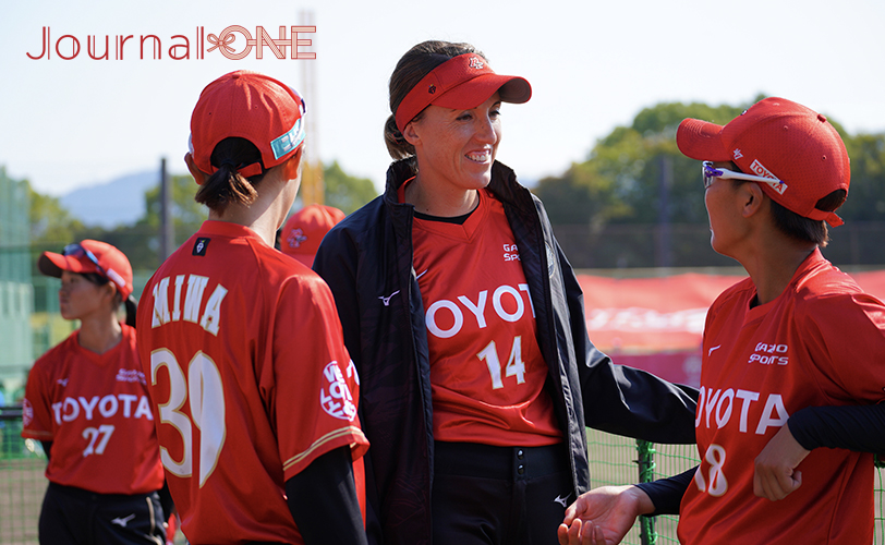 Monica Abbott and Miu Goto TOYOTA softball JAPAN