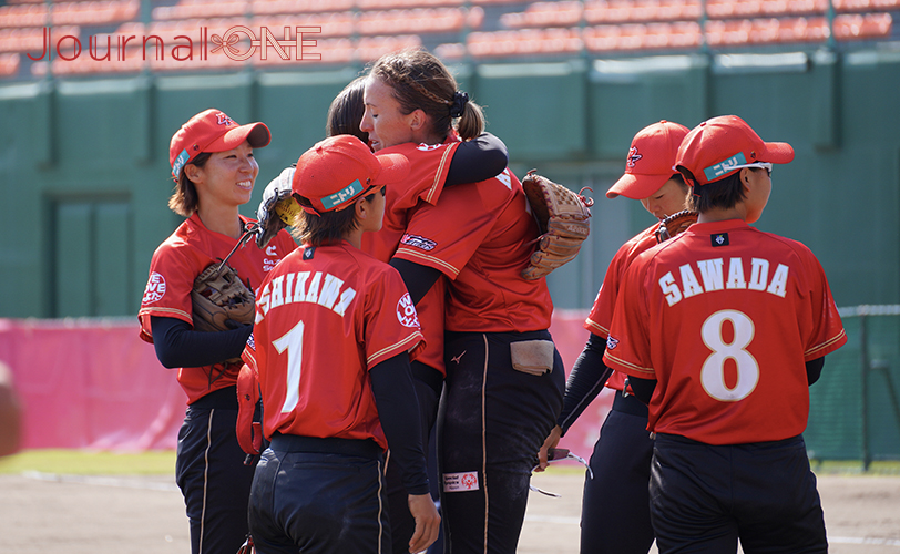 Monica Abbott TOYOTA softball Japan