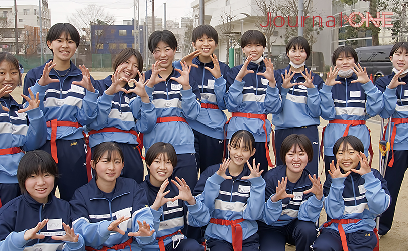 Japanese high school students -Photo by Journal-ONE